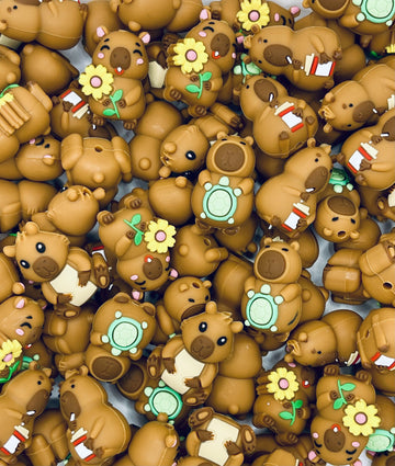 Capybara Charm Mix