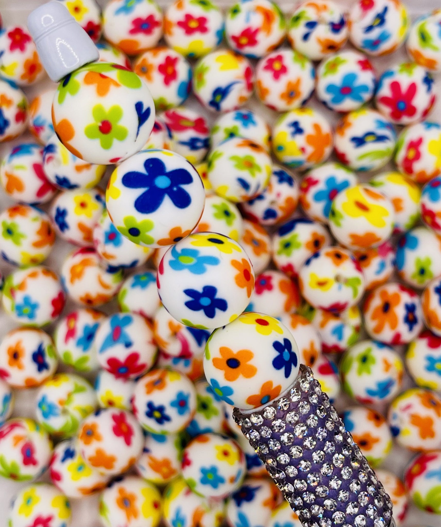 Colorful Flower Power Silicone Beads!