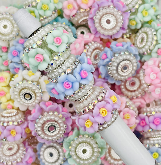 Pastel Floral Rhinestone Bead Collection: Elegant Beads with Pearls & Sparkling Details.