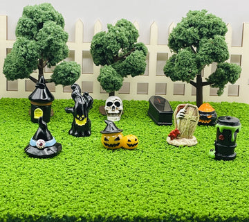 Halloween Graveyard Miniature Set - Spooky and Fun